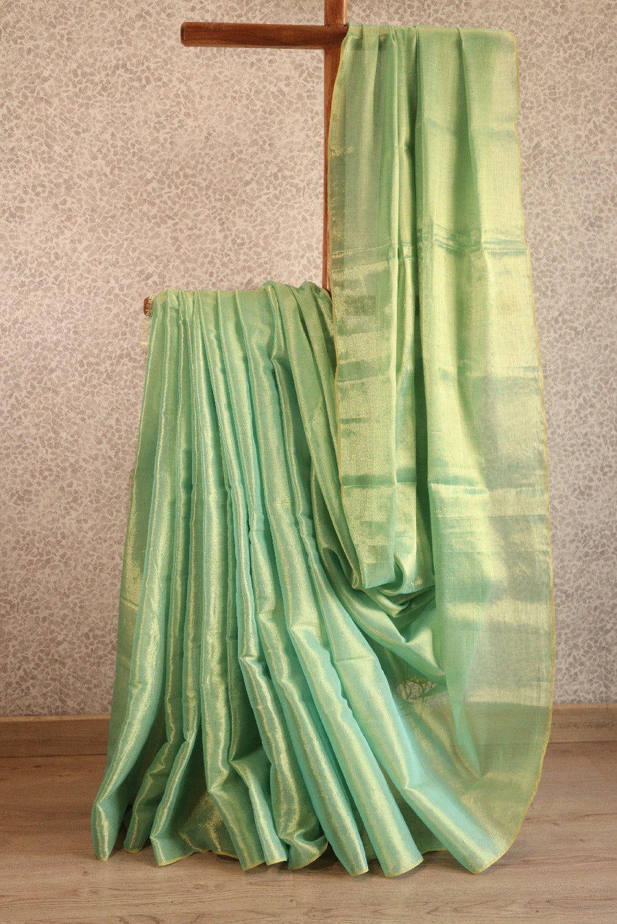 Shimmering (Tissue Saree)