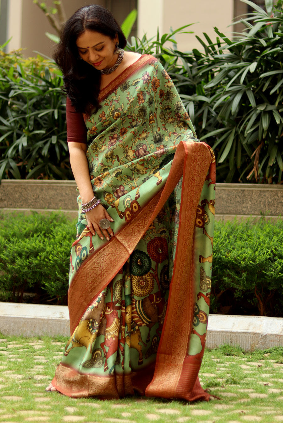 Dhenu (Crepe Silk)