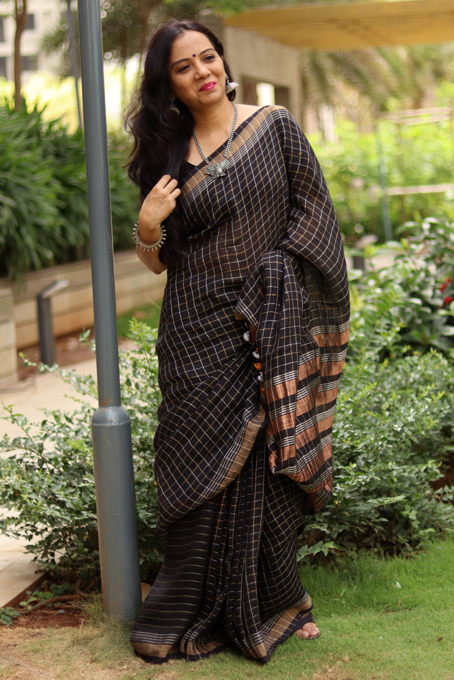 Navya (Linen)